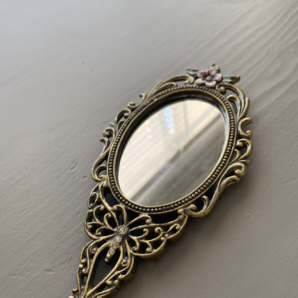 Brass Hand held small decorative mirror - Picture 4 of 5